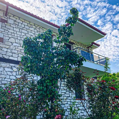 וילה Keli Mansion