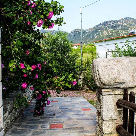 Keli Mansion וילה