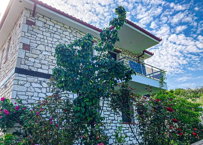 Villa Keli Mansion